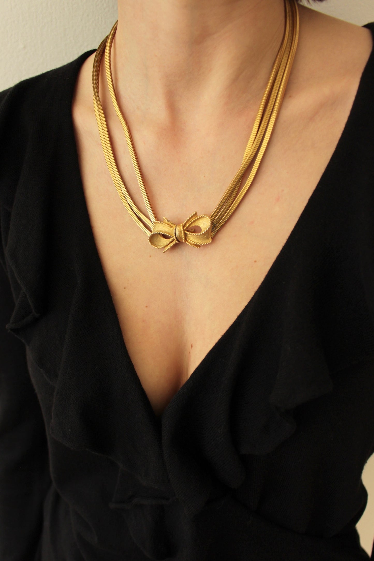 Amazing Vintage Gold Bow Tiered Snake Chain Necklace