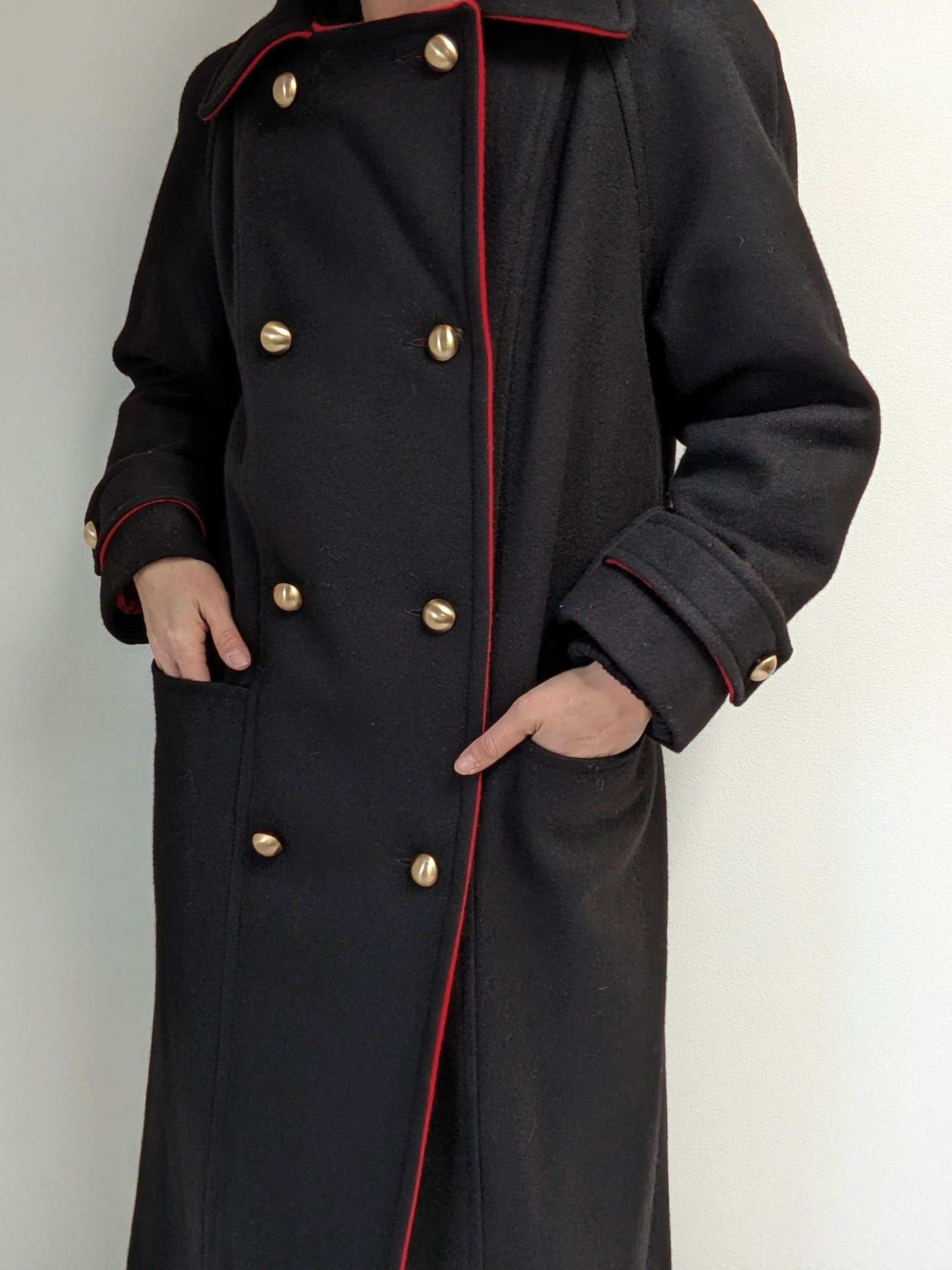 Lovely Vintage Onyx & Crimson Wool Coat