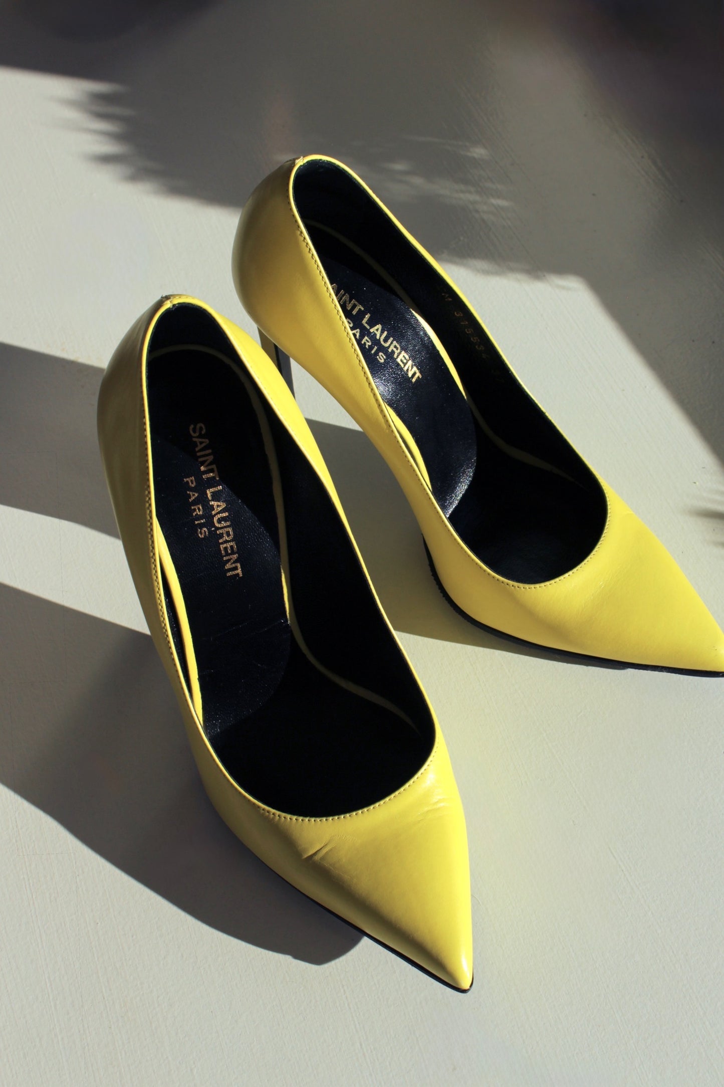 Saint Laurent Citron Pumps