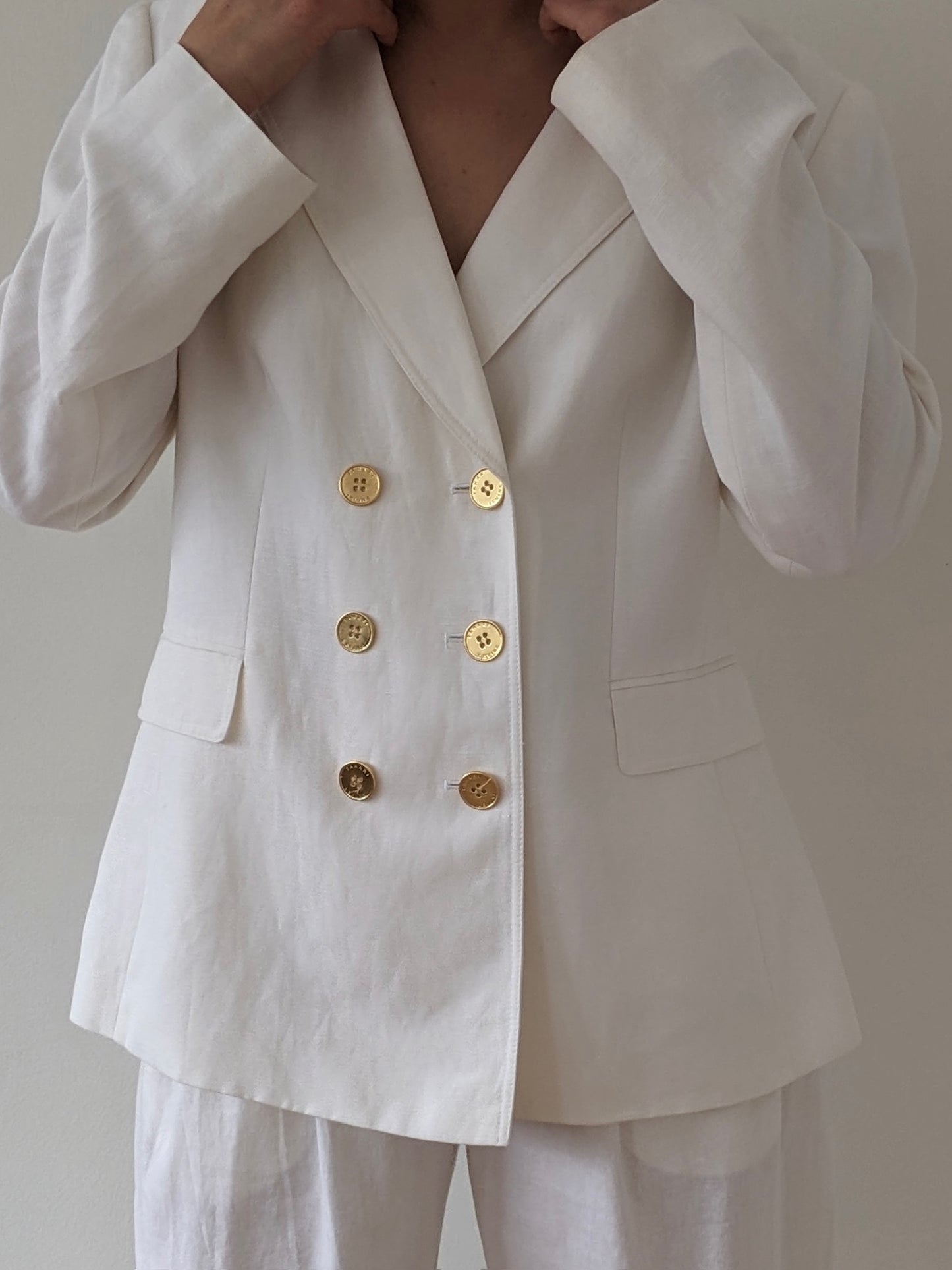Lovely Alabaster Linen Blazer