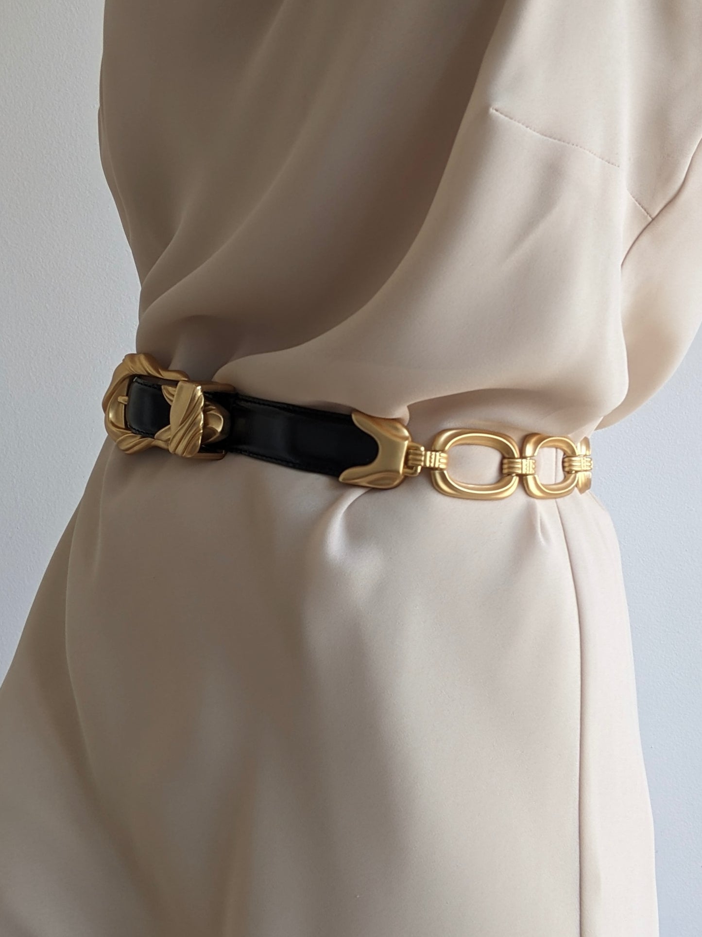 Amazing Vintage Gold Chain & Italian Leather Belt