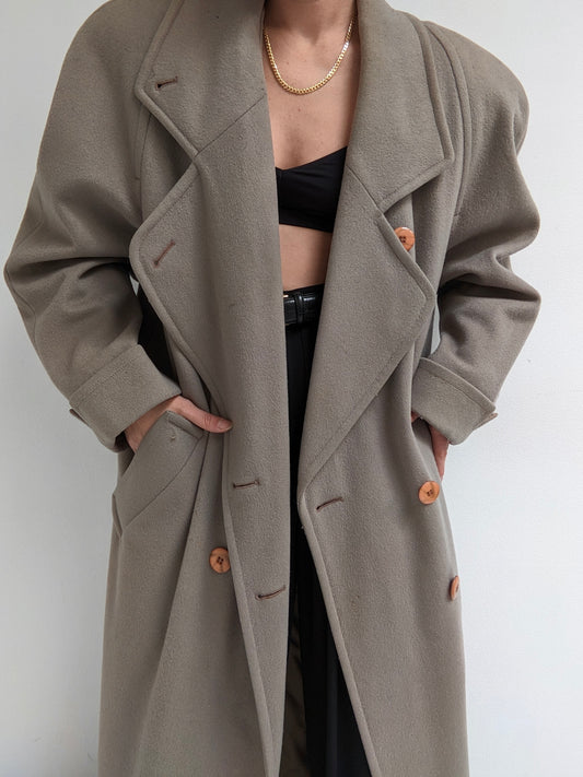 Stunning Vintage Clamshell Wool Coat