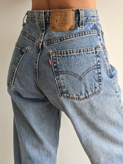 Vintage Levi's 560 Loose-Fit Denim
