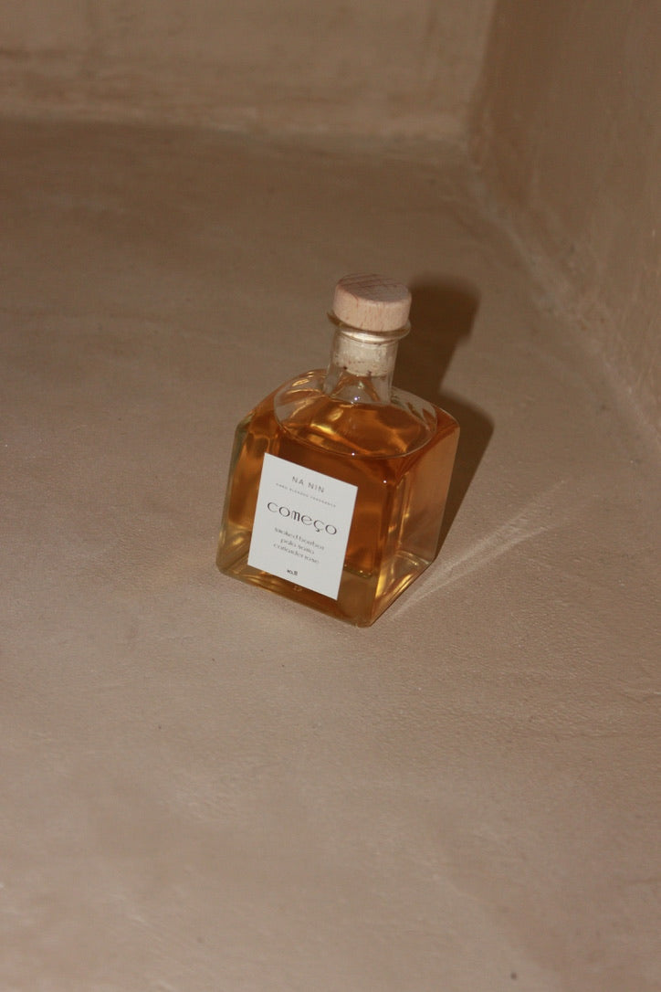 Começo No. 11 Reed Diffuser / Smoked Bourbon, Palo Santo, Coriander Rose