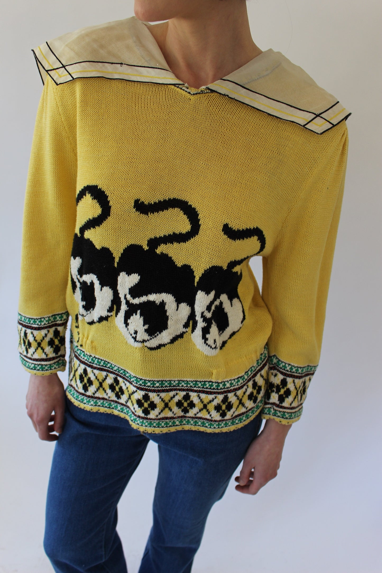 Fun Vintage Cat Trio Collared Knit