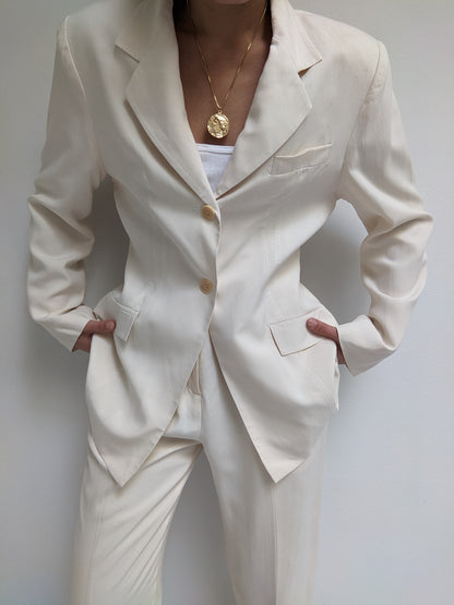 Stunning Vintage Cream Silk Pantsuit