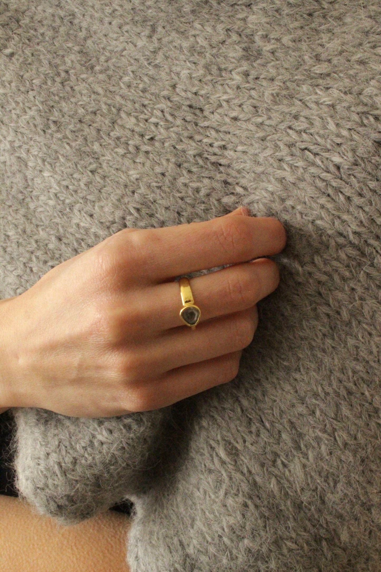 Gorgeous Vintage Faceted Diamond & 18k Gold Ring