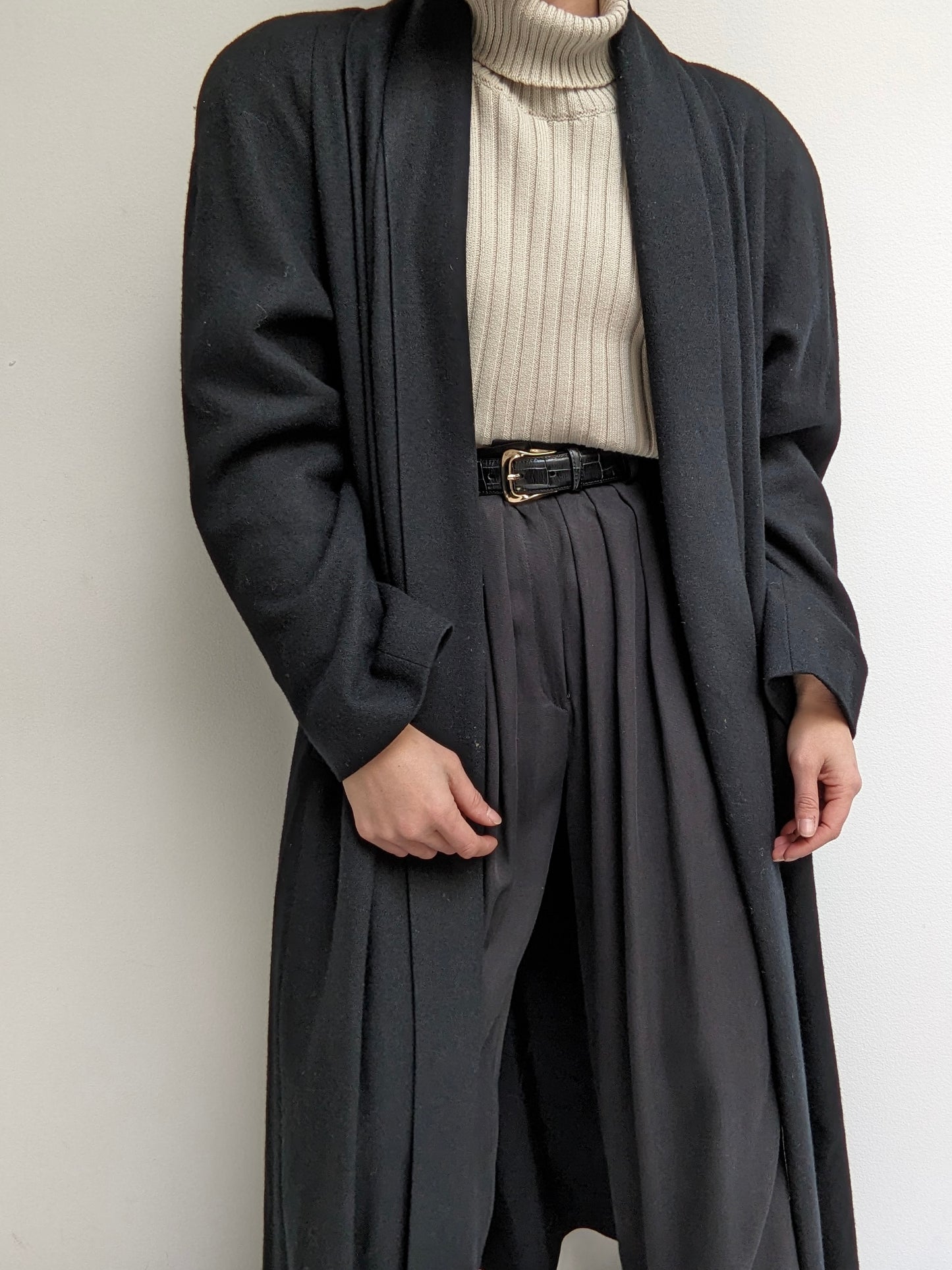 Vintage Onyx Pleated Open Wool Coat