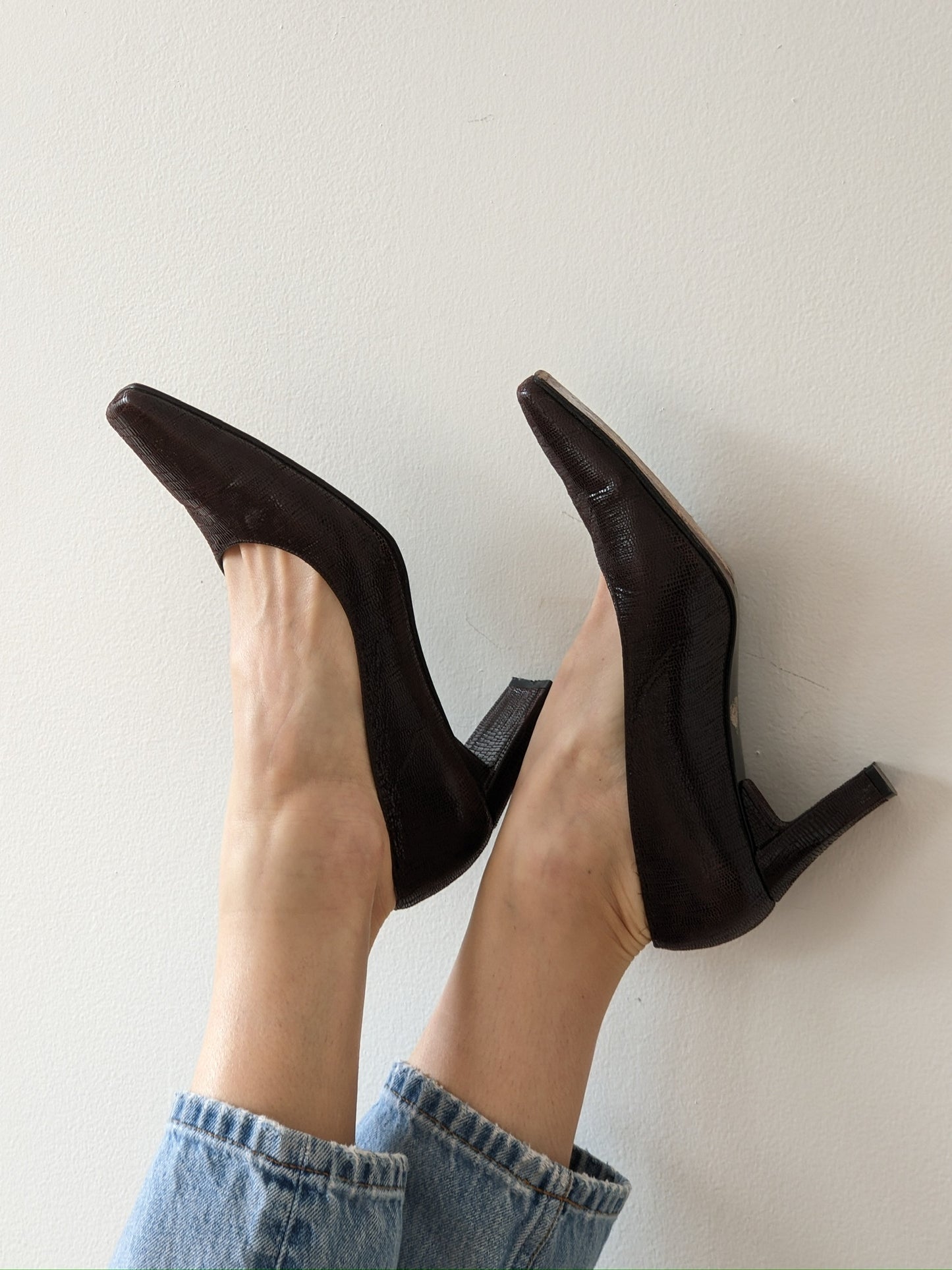 Vintage Stuart Weitzman Espresso Reptile Embossed Leather Pumps