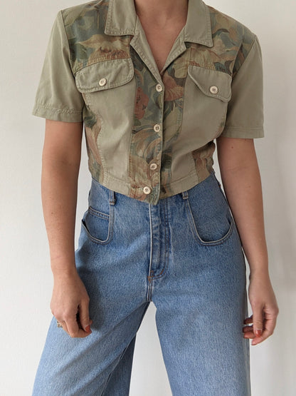 Sweetest 90s Cropped Floral Blouse