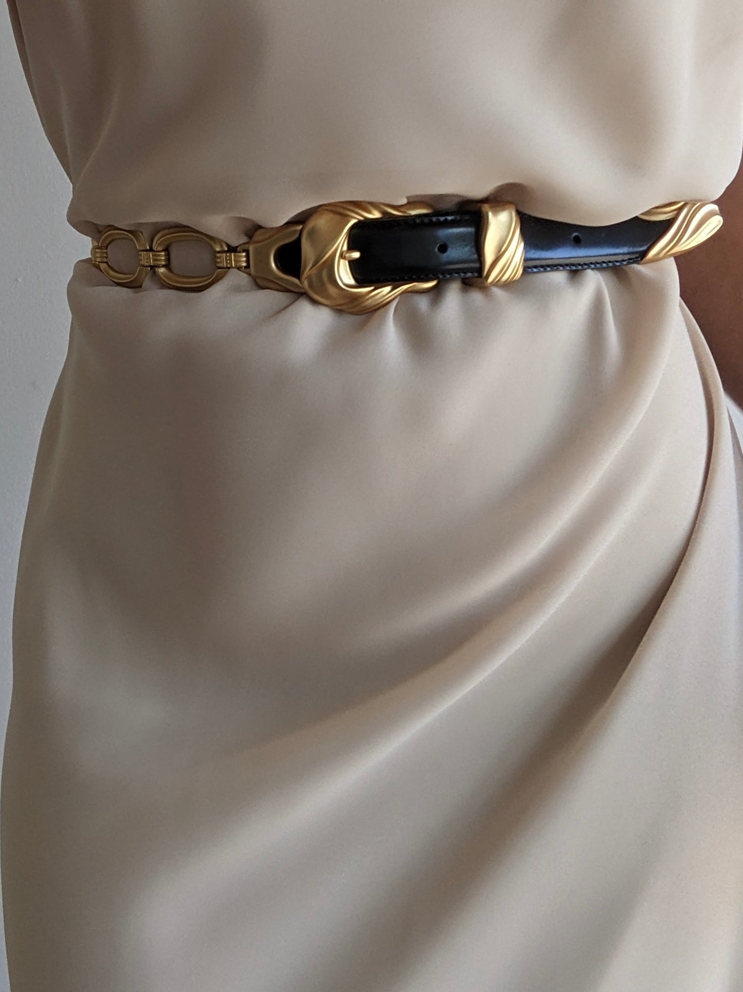 Amazing Vintage Gold Chain & Italian Leather Belt