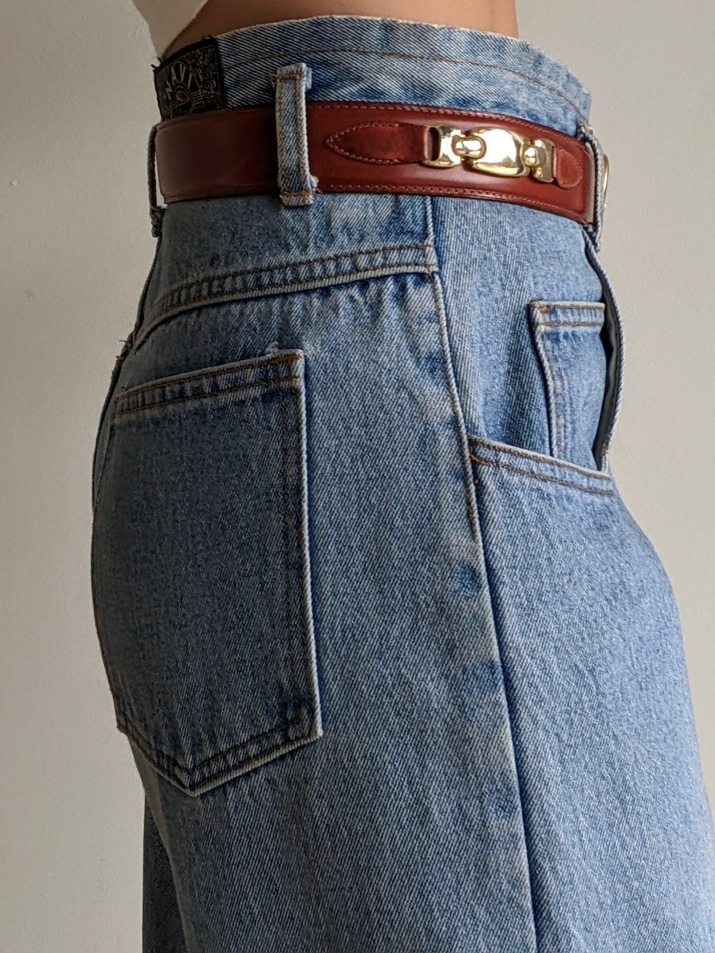 Vintage Cognac Leather & Gold Accent Belt