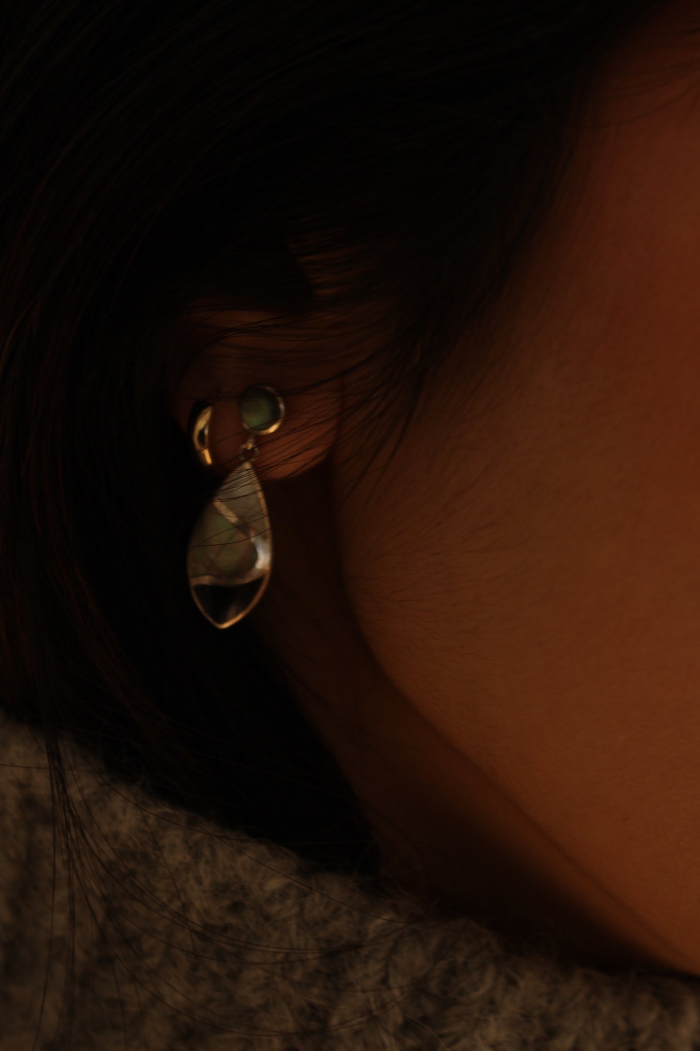 Vintage 925 Mother of Pearl & Onyx Inlay Earrings