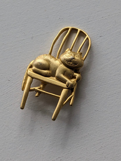 Sweetest Vintage Gold Cat Brooch