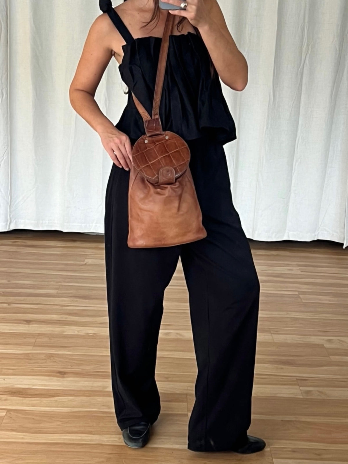 Favorite Vintage Crossbody Leather Pouch Bag
