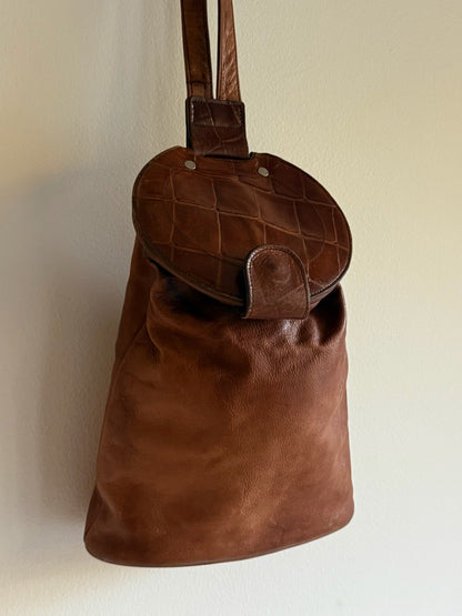 Favorite Vintage Crossbody Leather Pouch Bag