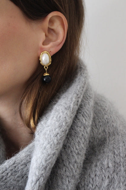 Lovely Vintage Faux Pearl & Onyx Bead Drop Earrings