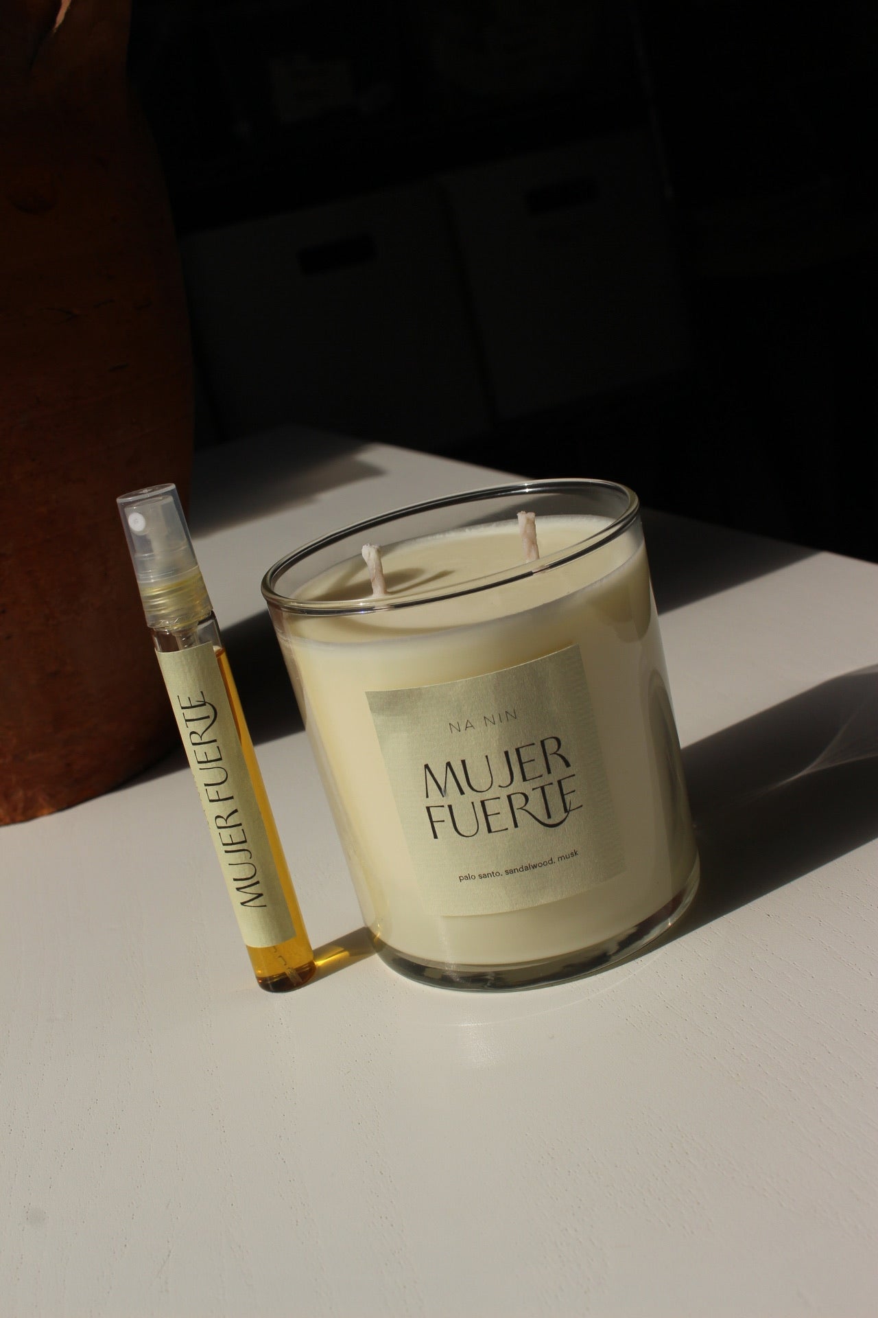 Mujer Fuerte 9oz Candle & Travel Eau De Parfum Set