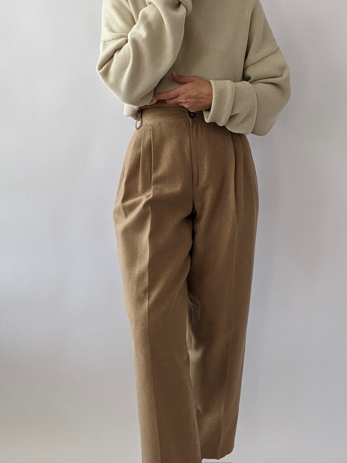 Gorgeous Vintage Pleated Butterscotch Wool Trousers
