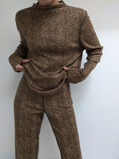 Fun Vintage Cheetah Print Leisure Set