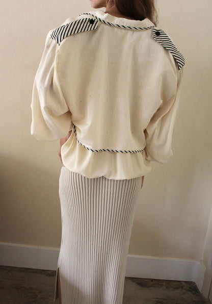 Beautiful Vintage Woven Silk Popover