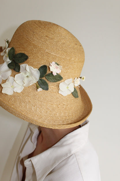 Beautiful Vintage Floral Appliqué Straw Hat