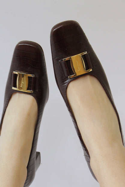 Vintage Ferragamo Embossed Leather Pumps