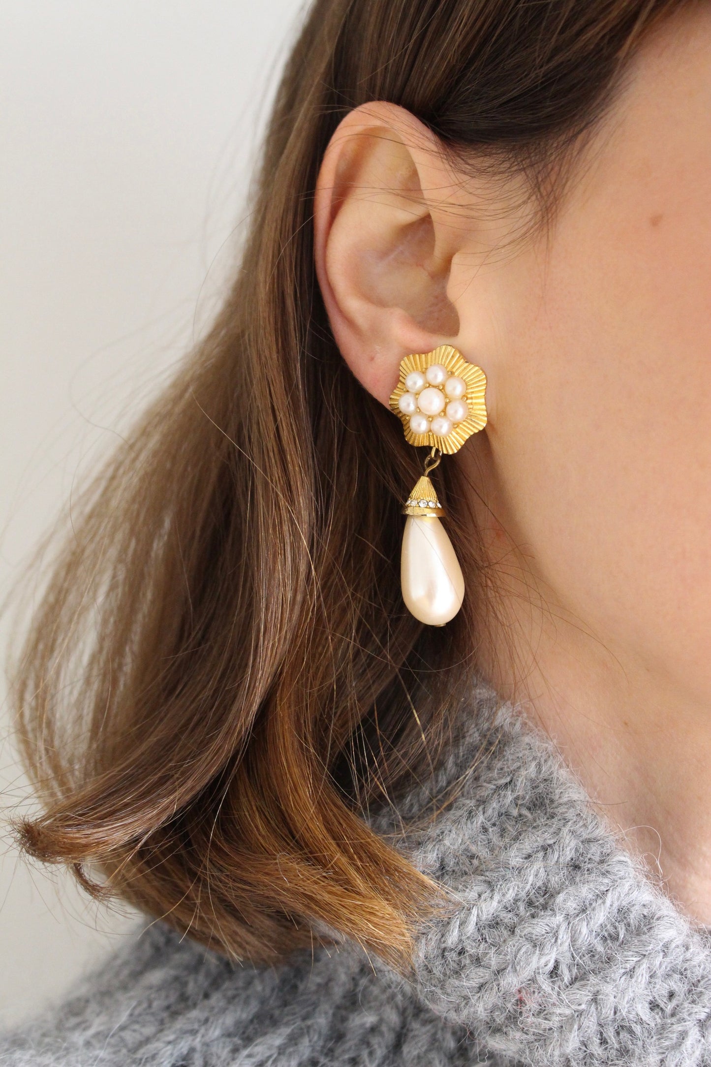 Sweet Vintage Faux Seed Pearl Drop Earrings