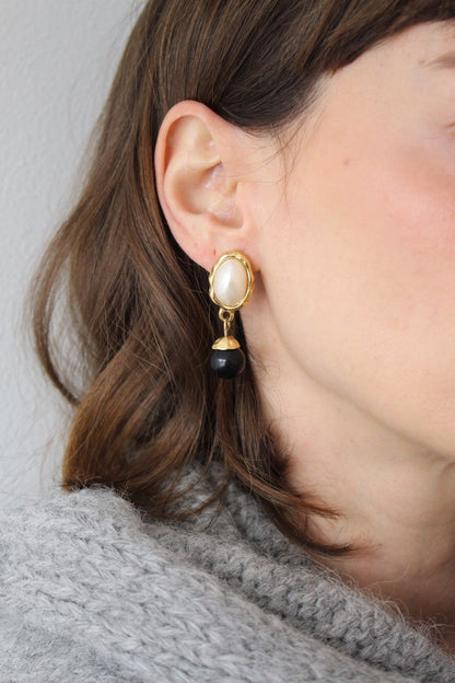 Lovely Vintage Faux Pearl & Onyx Bead Drop Earrings