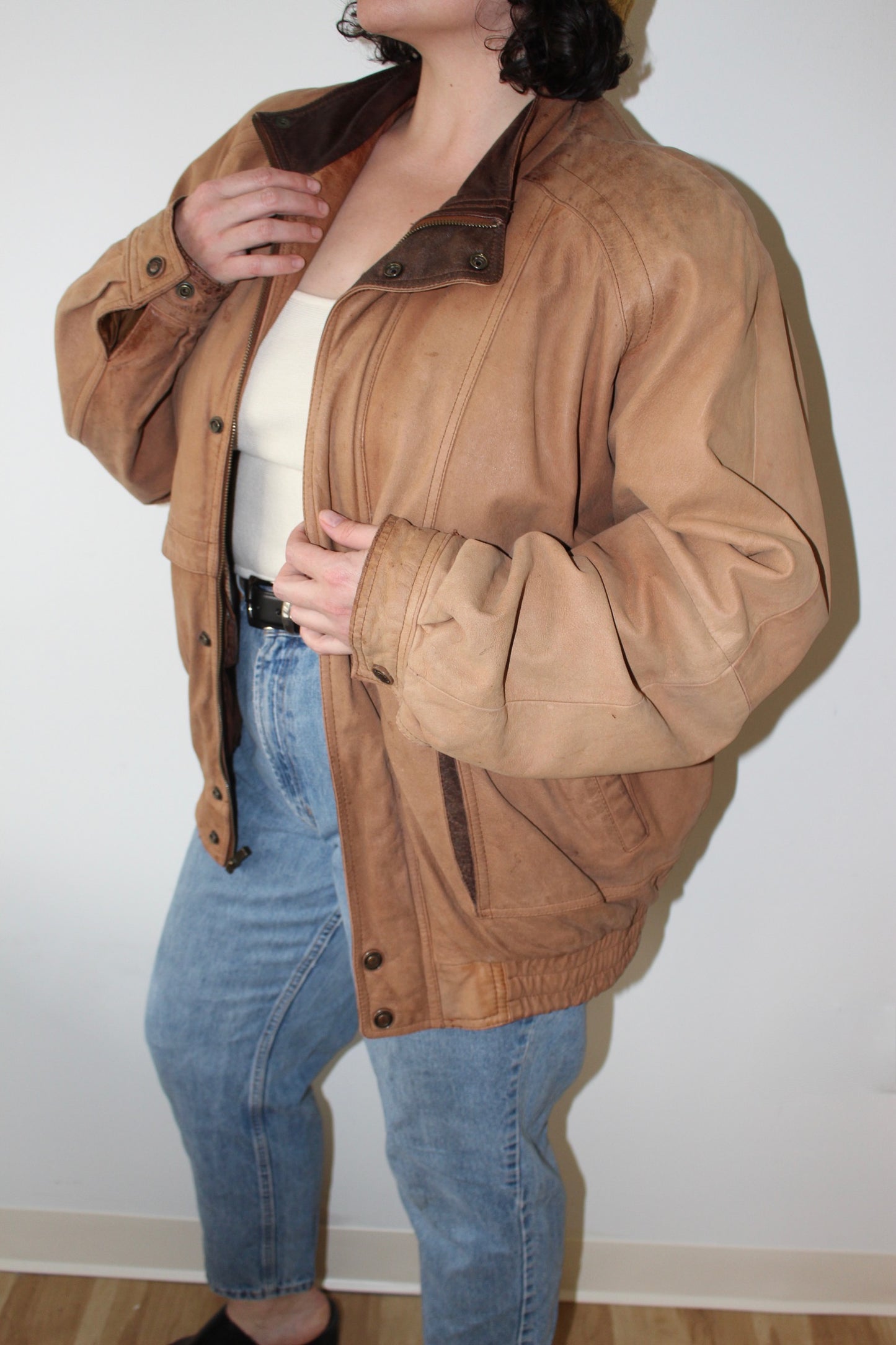 Vintage Saddle Brown Leather Bomber Jacket