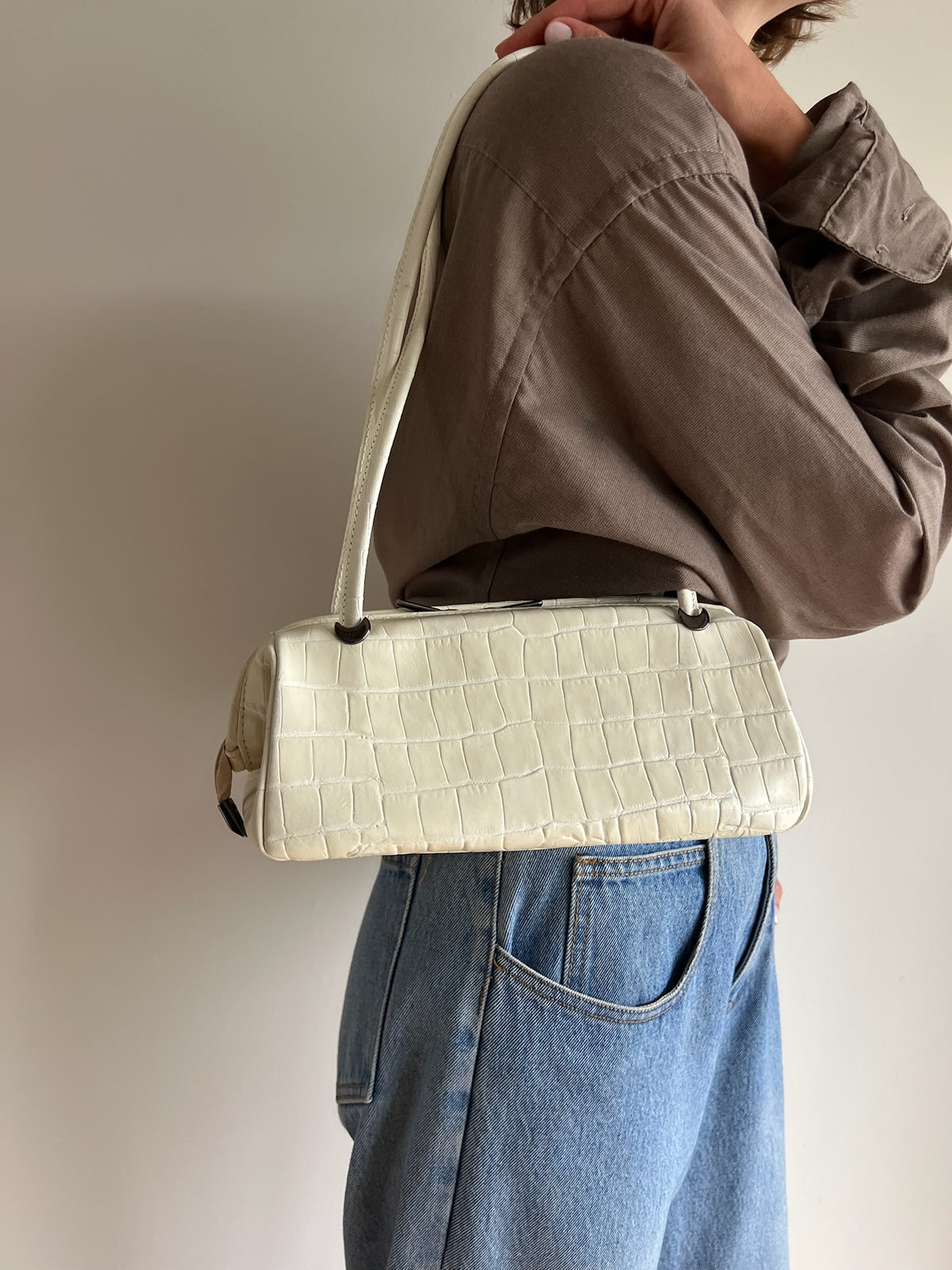 Vintage Cream Croc-Embossed Handbag