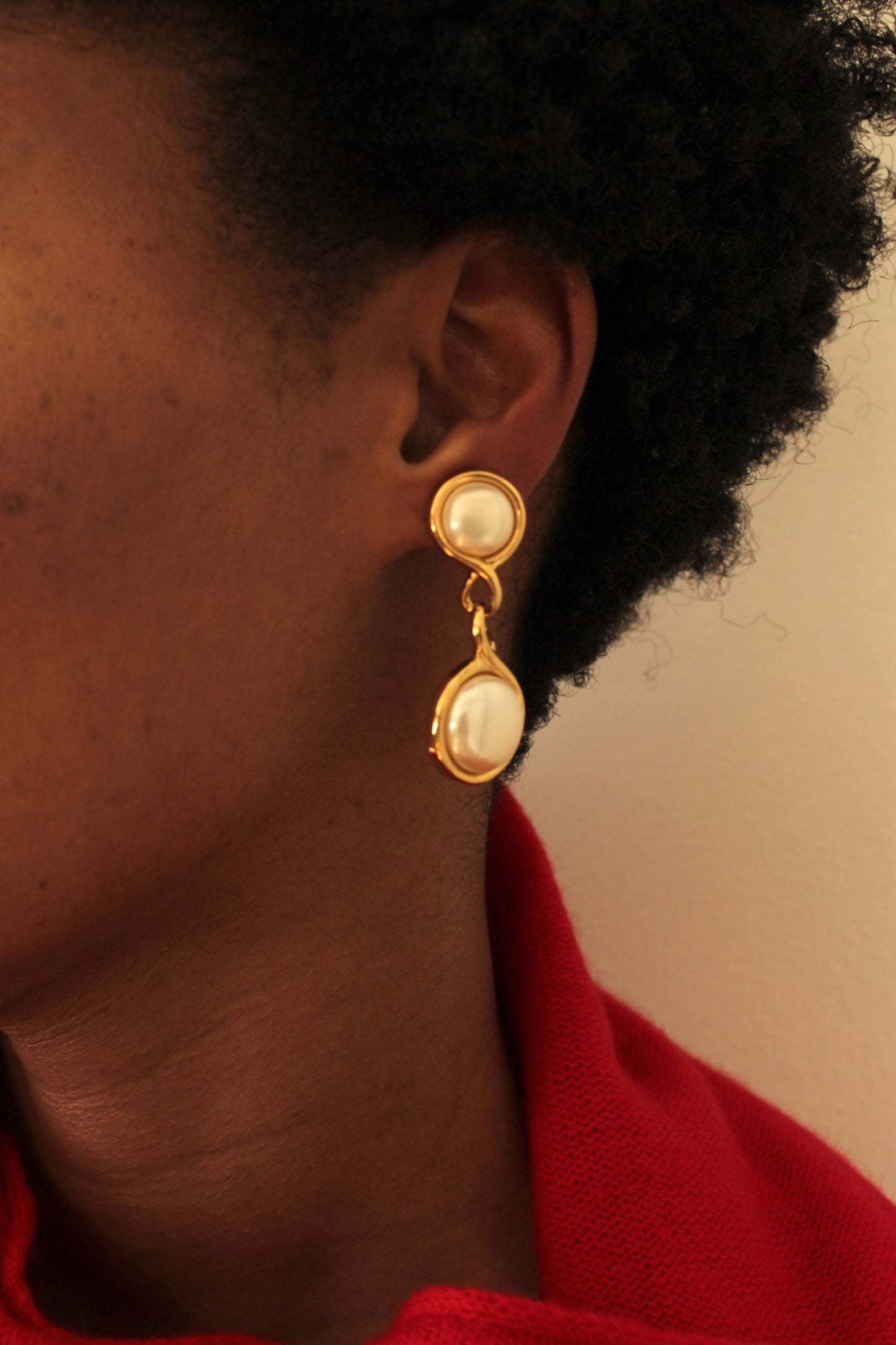 Elegant Vintage Twisted Gold-Framed Faux Pearl Earrings