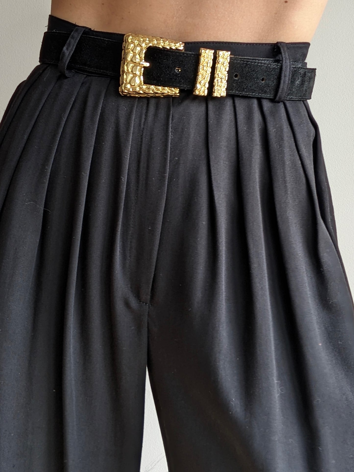 Vintage Onyx Suede Belt