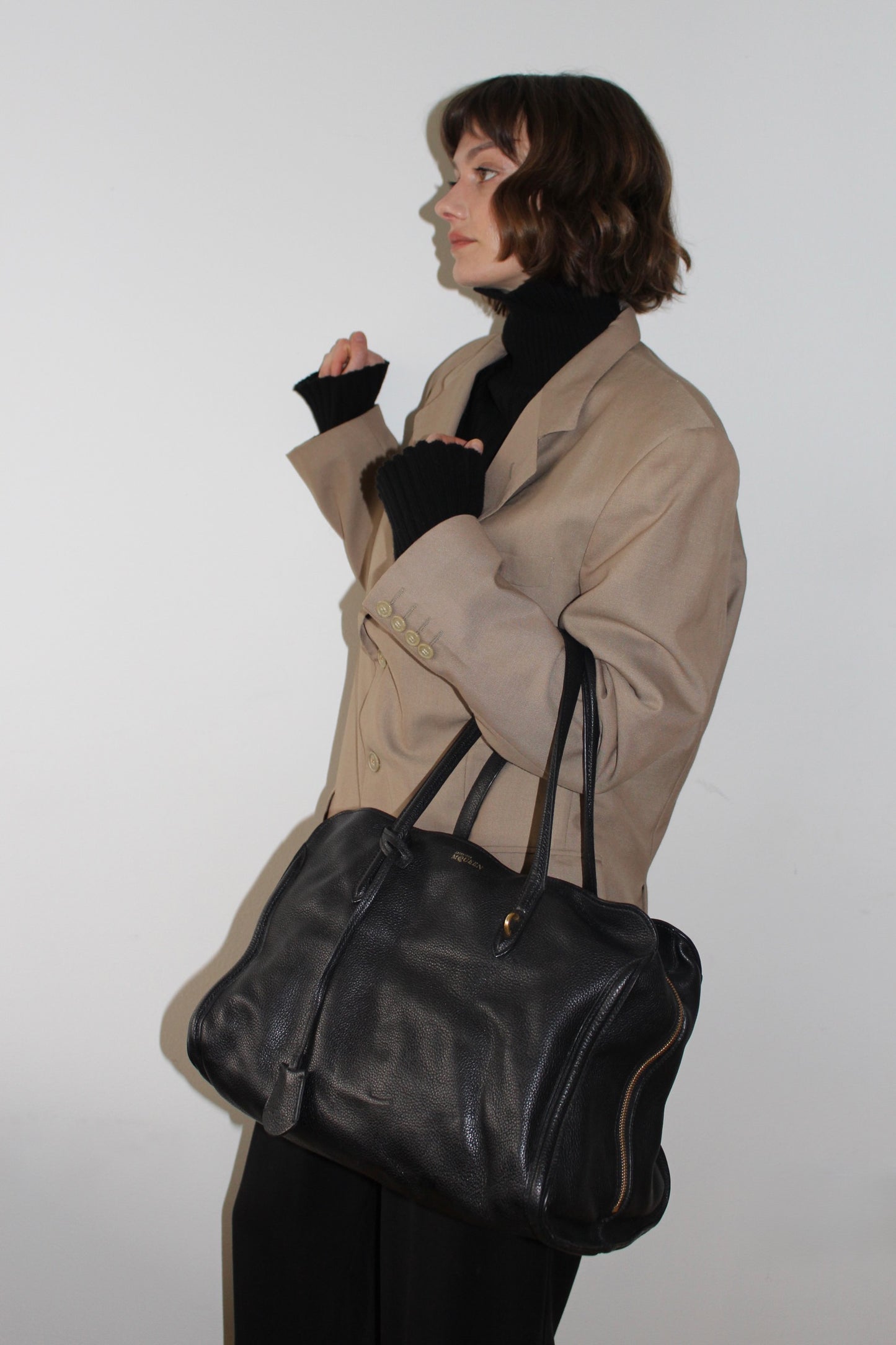 Alexander McQueen Pebbled Onyx Leather Bag