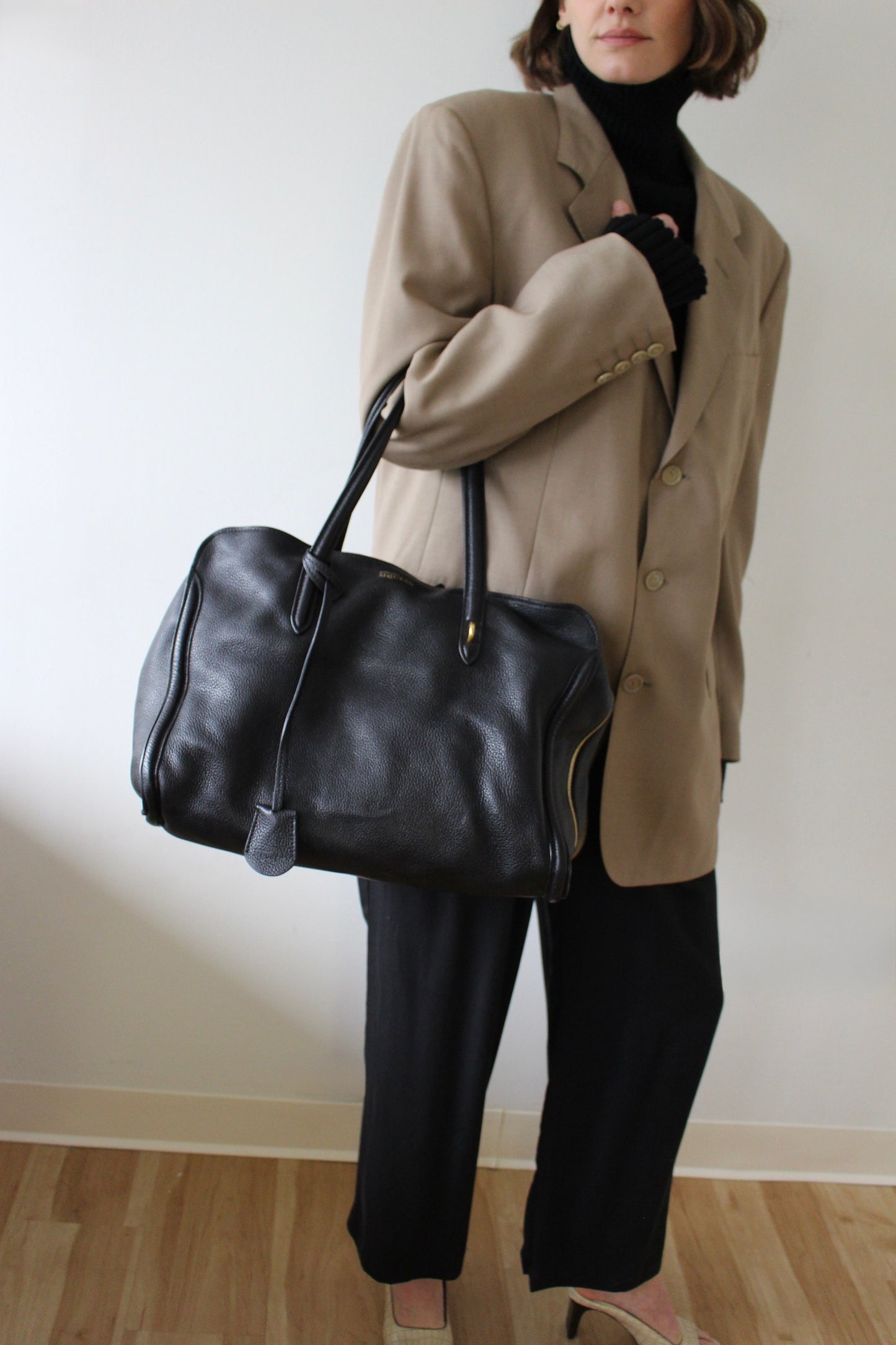 Alexander McQueen Pebbled Onyx Leather Bag