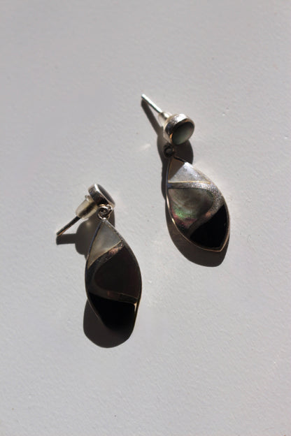 Vintage 925 Mother of Pearl & Onyx Inlay Earrings