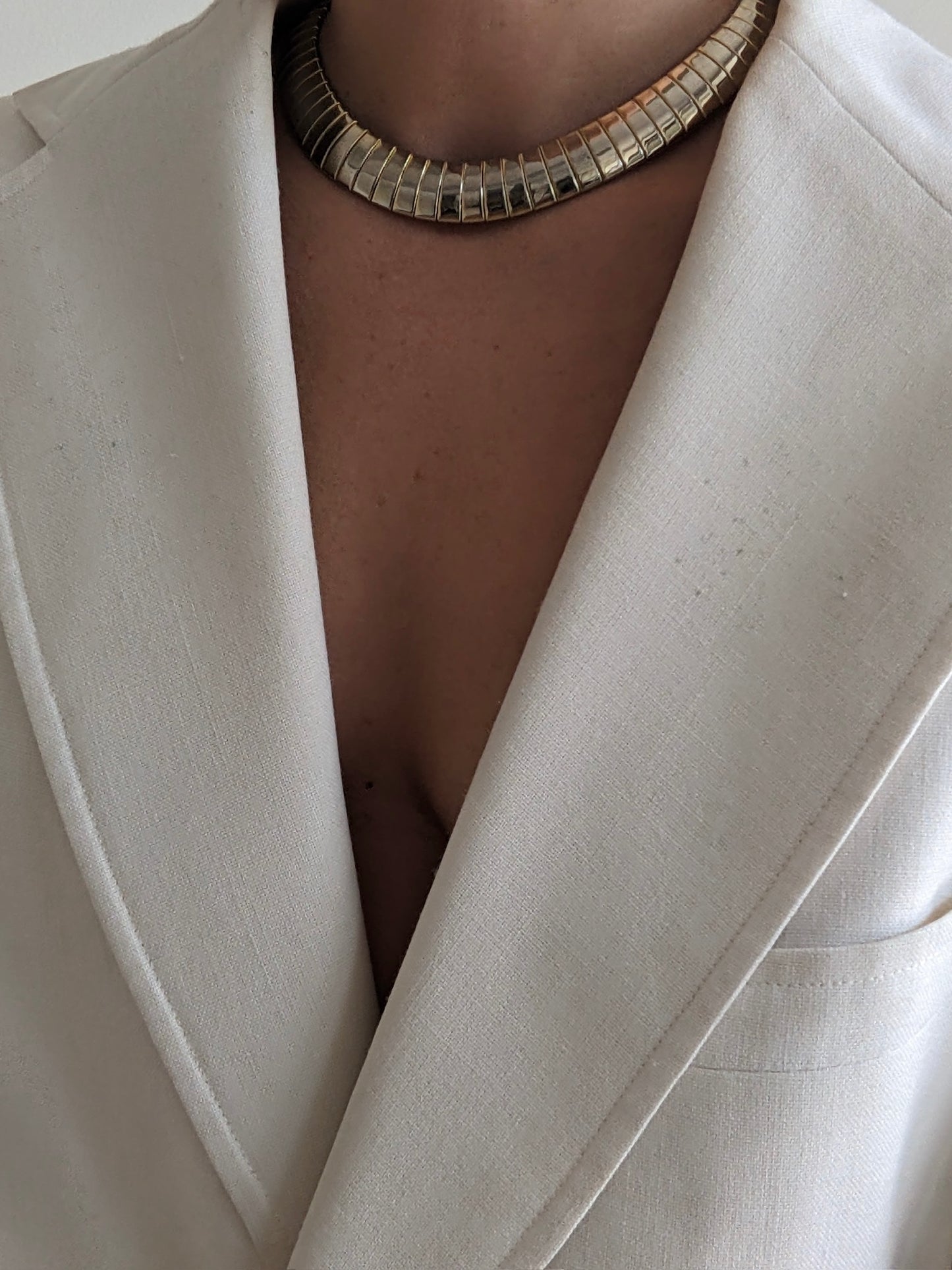 Vintage Gold Ribbed Collar