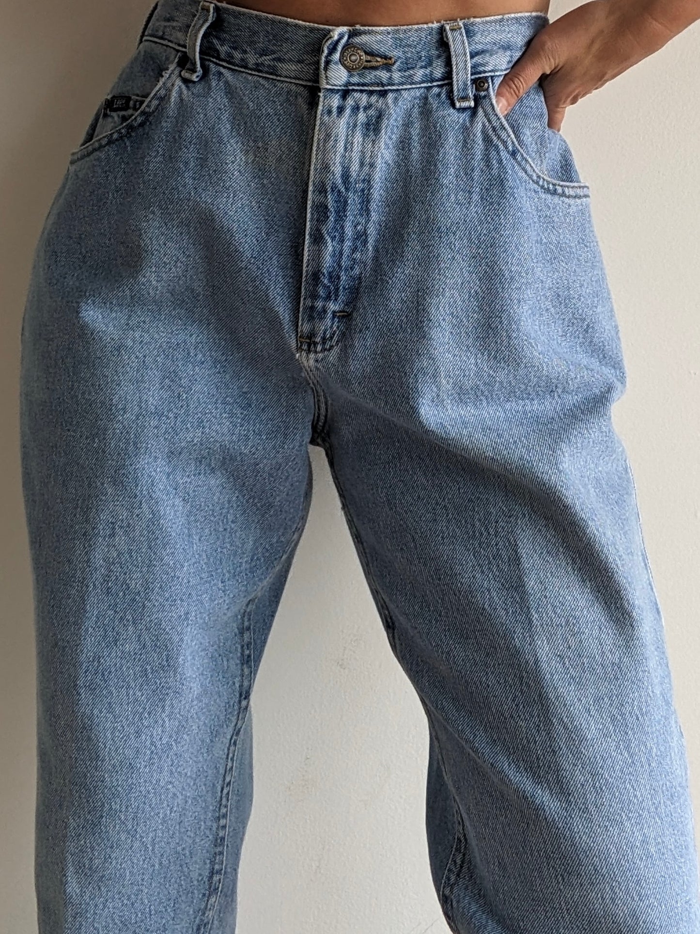 Classic Vintage High-Rise Lee Jeans