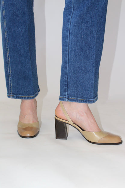 Lovely Vintage Two-Toned Leather Block Heel Pumps