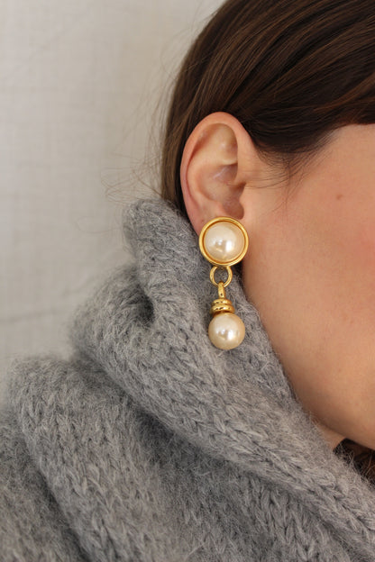 Lovely Vintage Faux Pearl & Gold Drop Earrings