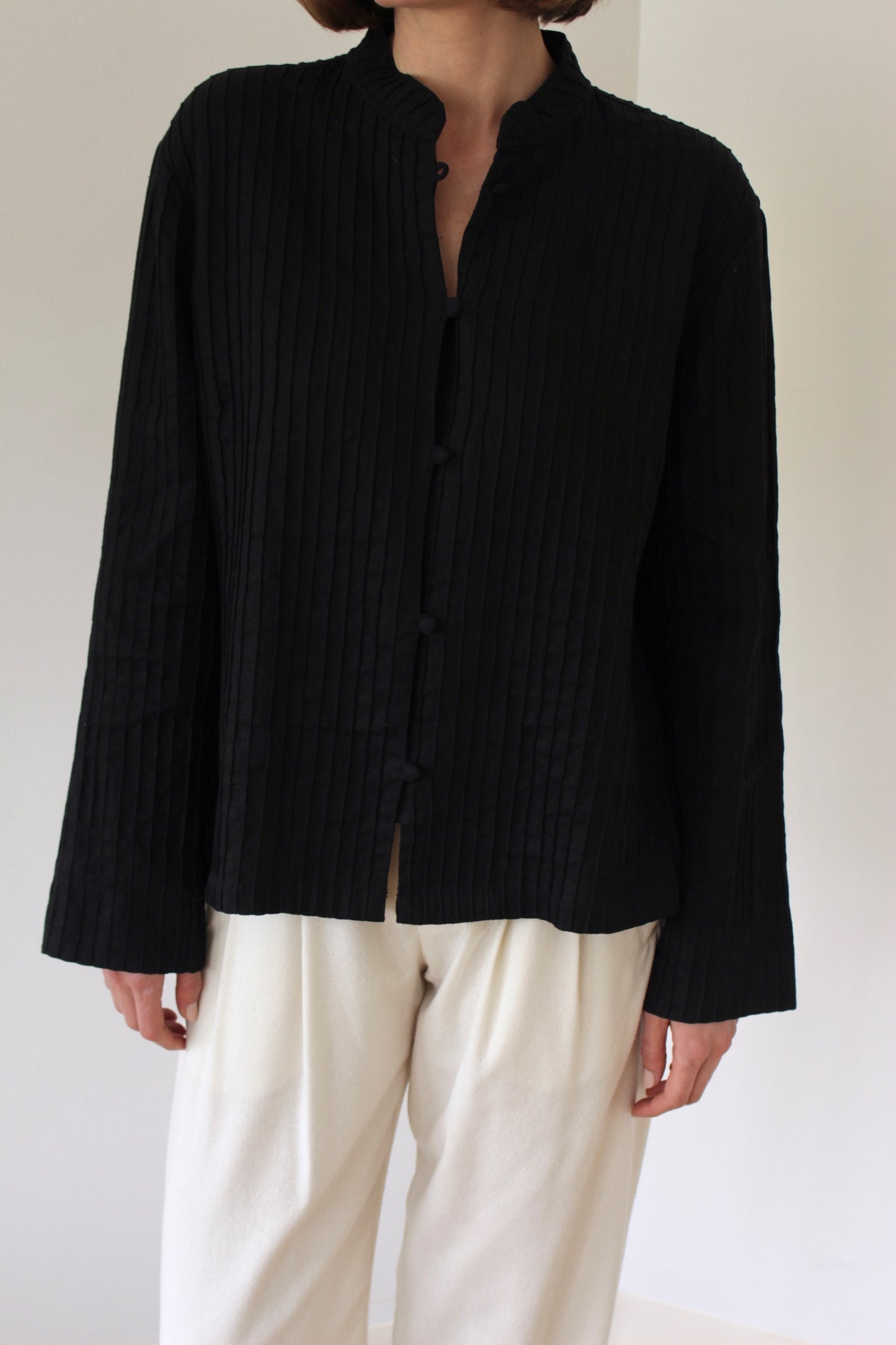Vintage Onyx Pleated Linen Jacket