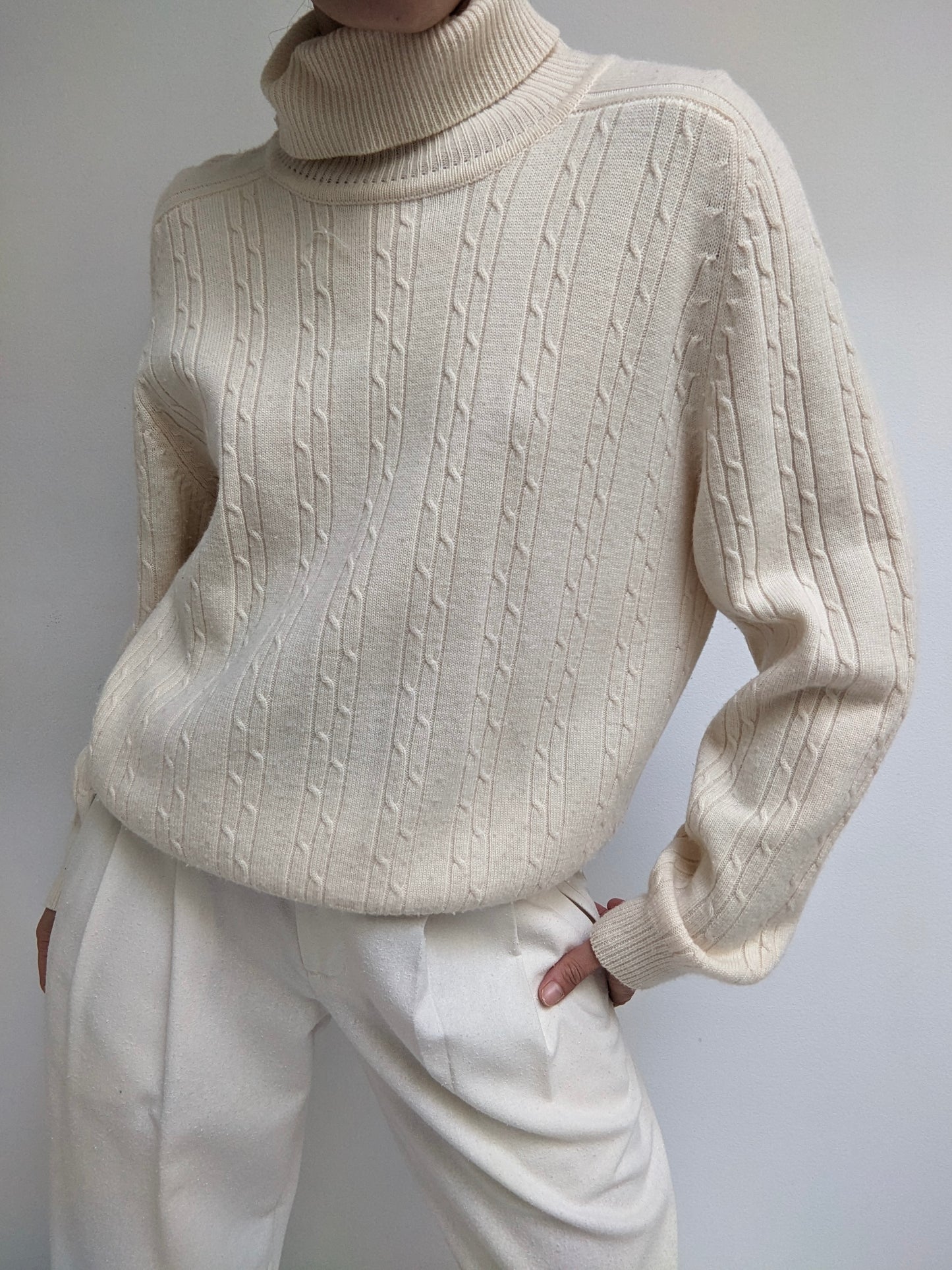 Favorite Vintage Cream Cable Knit Wool Turtleneck