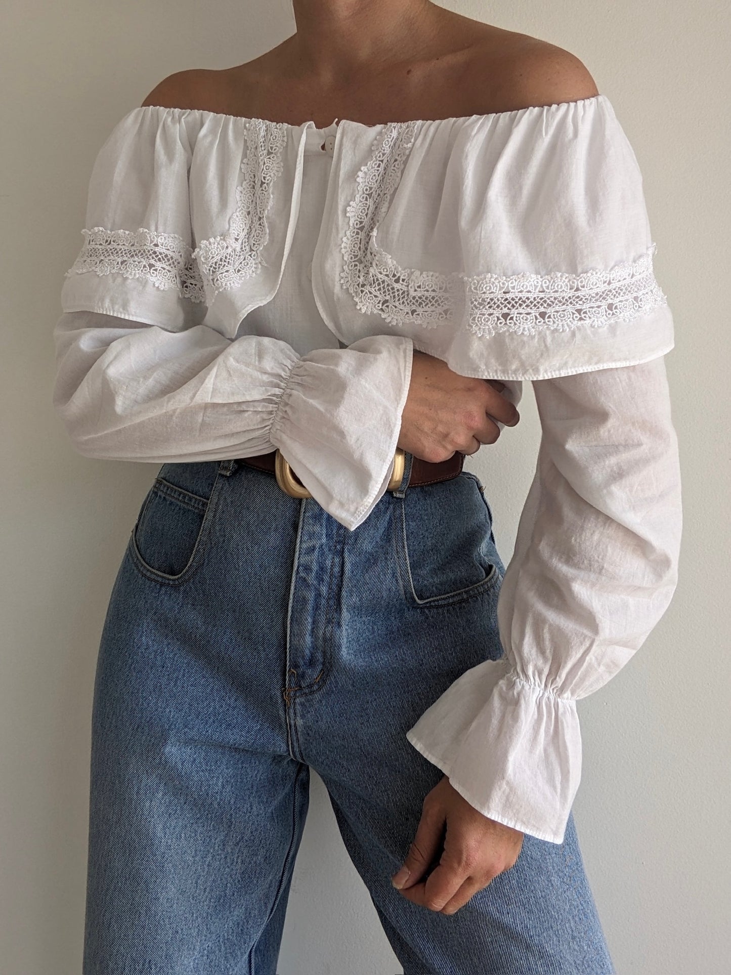 Beautiful Vintage Ruffled Lace Off-Shoulder Blouse