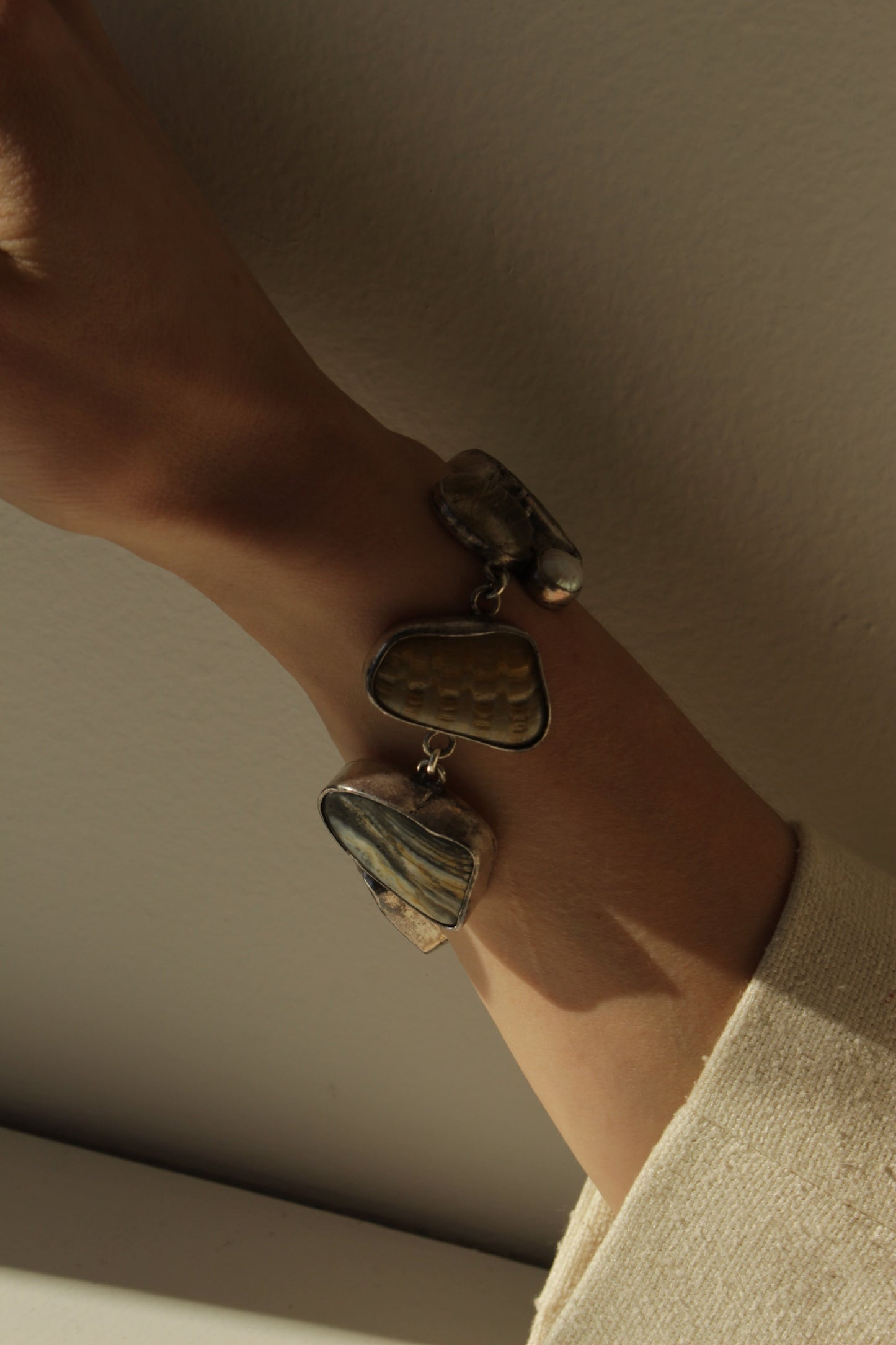 Amazing Vintage 925 Cabochon Stone & Pearl Toggle Bracelet