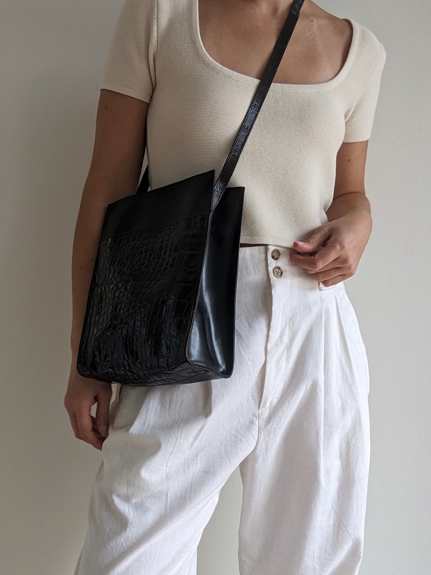 Sleek Vintage Caviar Embossed Leather Tote