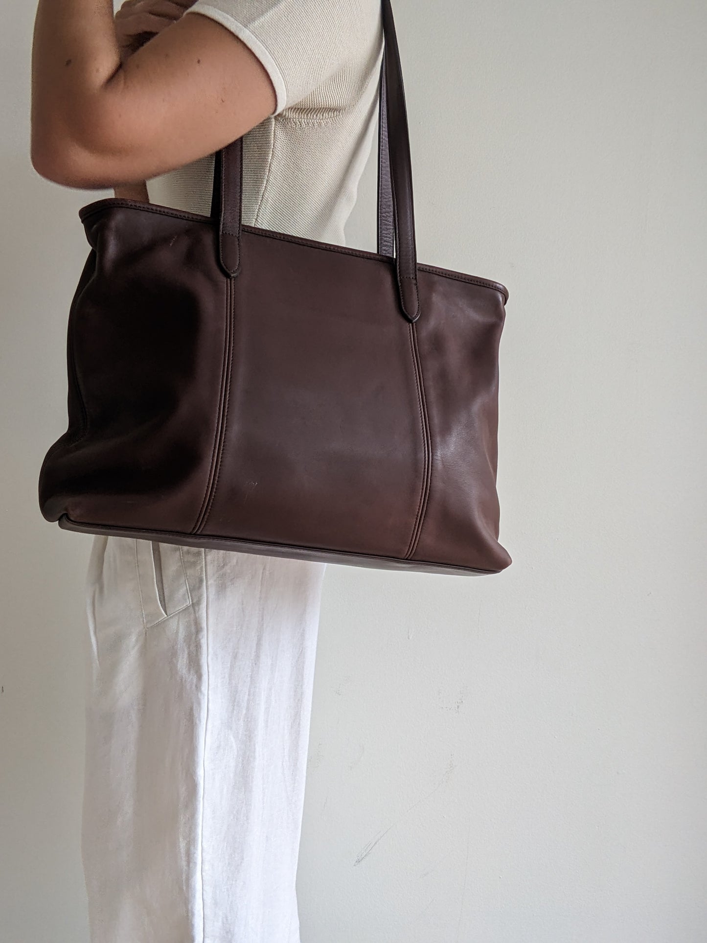 Amazing 90s Coach Chocolate Leather City Tote