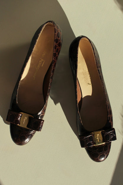 Vintage Salvatore Ferragamo Embossed Leather Pumps