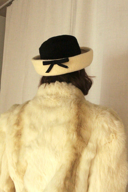 Gorgeous Vintage Cream & Onyx Fur Hat