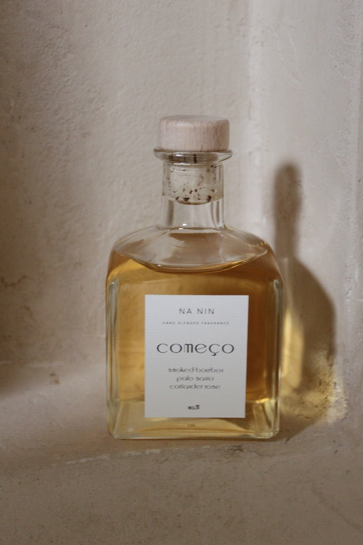 Começo No. 11 Reed Diffuser / Smoked Bourbon, Palo Santo, Coriander Rose