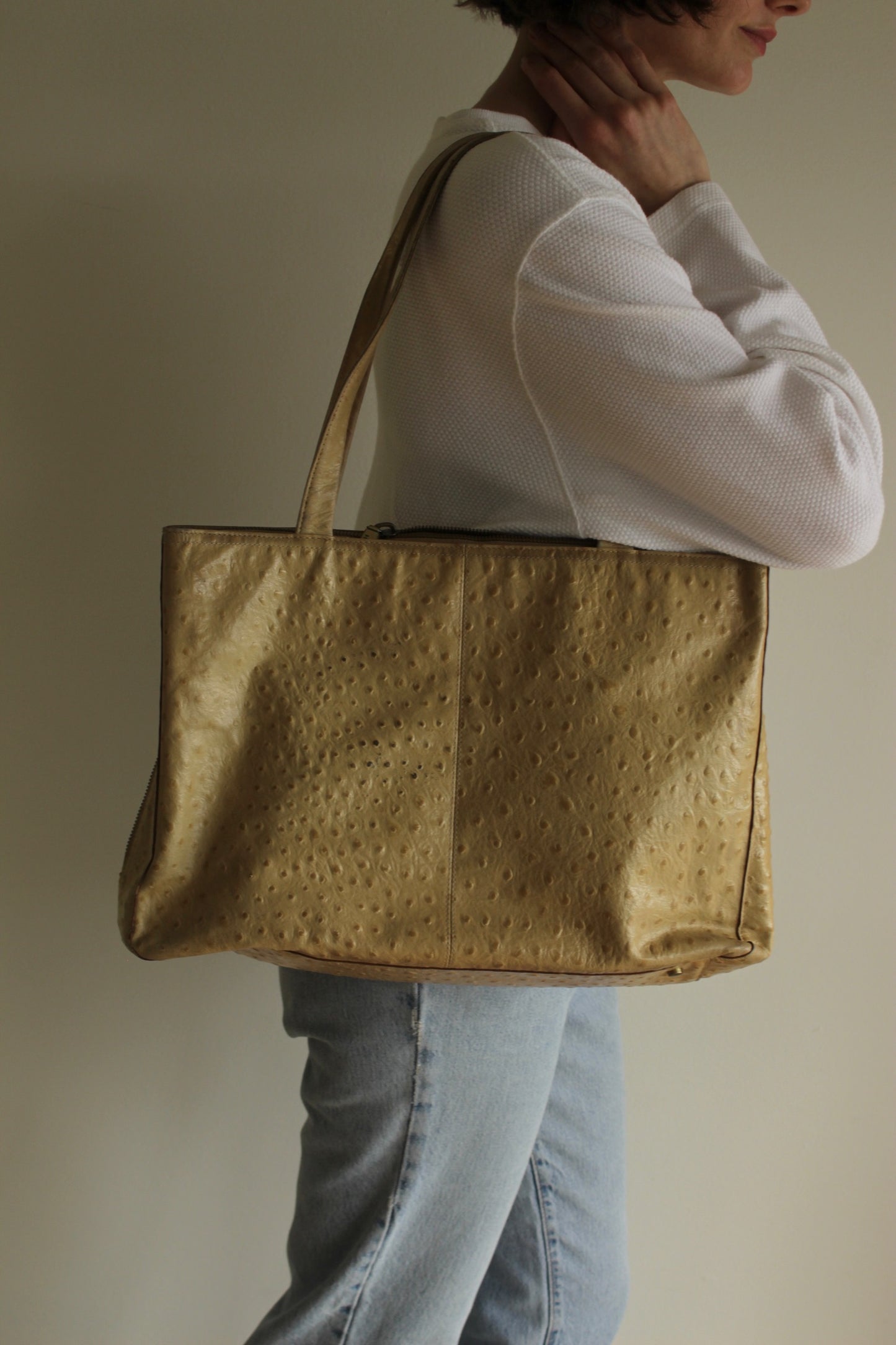 2000s Hobo Ostrich-Embossed Leather Bag